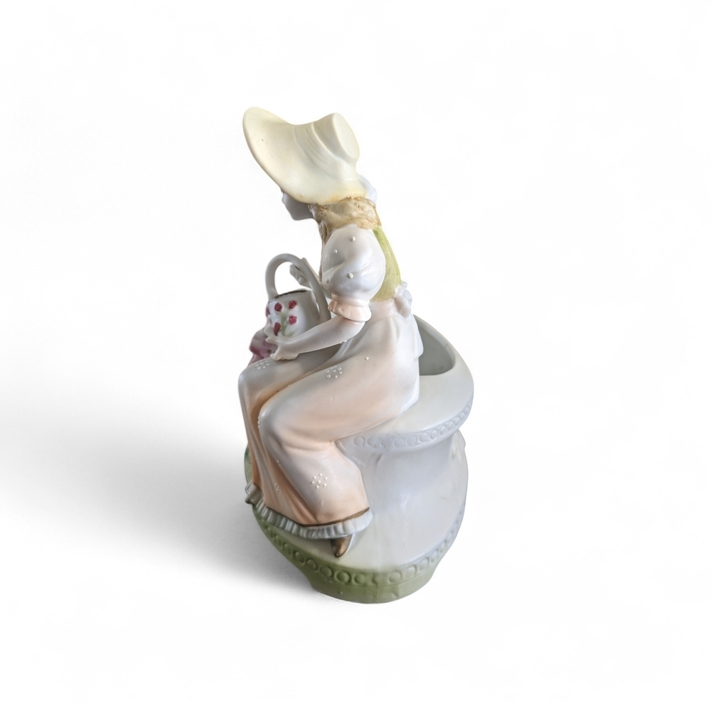 Vintage Charming Paulux Bisque Figurine Planter with Flowers: Occupied Japan - Picture 4 of 8